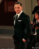 组图：《洛克》首映 男星汤姆-哈迪电眼迷人