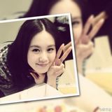 组图：刘诗诗庆生 吴奇隆帅气指挥切蛋糕