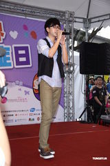 组图：胡夏获称“公益王子” 25日台北开唱