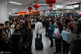 组图：宋承宪退伍后首度中国行 机场掀风暴显亲和