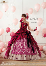 组图：筱田麻里子自创婚纱品牌唯美梦幻