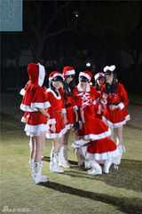 组图：SNH48变身圣诞MM 红白歌会正式开票