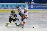 组图：探访“中国少年冰球队”