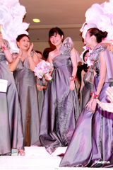 组图：谷祖琳与同学结婚 吴君如曾志伟等众星出席