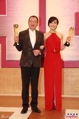 组图：TVB台庆江美仪《冲上云霄2》获最佳女配