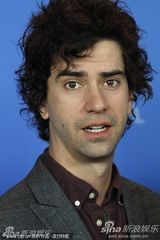 高清图：《未来》发布会 导演米兰达获两帅护花