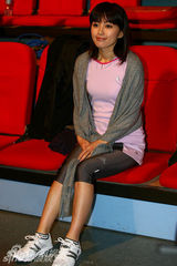 组图：盘点酒井法子艰难复出之路