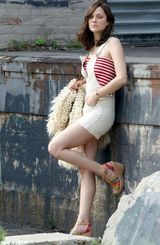 组图：卡内《血缘关系》片场给玛丽昂亲密说戏