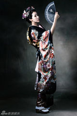 组图：《感激时代》曝海量剧照 金贤重曝常受伤