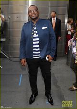 组图：美国偶像评委揭晓 玛利亚麻辣鸡斗艳