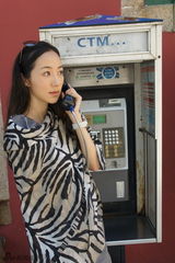 组图：《情定大饭店》澳门杀青 韩雪裸妆成熟优雅