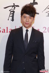 组图：任达华叹秋天多事 阿Sa(蔡卓妍)赞杜汶泽有男人味