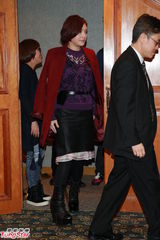 组图：迷幻饭局门群星清澄发布会 举报黄浩报假案