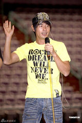 组图：任贤齐跳小薇版nobody 自夸舞技堪比杰克逊