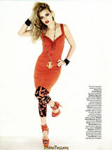 幻灯图集：超模乔治亚-梅-贾格尔写真半裸上阵