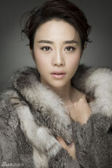 组图：张龄心写真大片 多变造型引领春季风潮