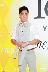 组图：众明星参加时尚派对 刘嘉玲否认与张柏芝不合