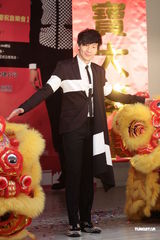 组图：林俊杰大方对Hebe示爱 为其写歌盼有合作