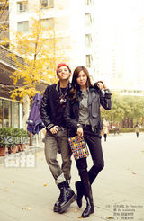 明星爱街拍：UIE&JA韩流来袭 打情骂俏显可爱