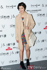 组图：韩星李孝利朴诗妍等出席首尔时装周活动