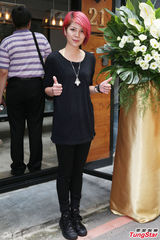 组图：艺人No Name自办工作室获顾又铭站台