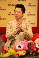 高清组图：庾澄庆做客畅聊新专辑《到死都要18岁》