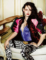 组图：克里斯汀-斯图尔特登《Vouge》封面