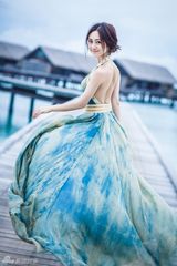 组图：刘云(刘芸)性感魅惑写真 修长美腿迷人抢镜