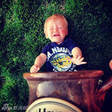 组图：杯子宝宝创意照走红 妈妈齐呼卡哇伊