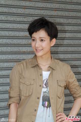 组图：黄子华王君馨《My盛Lady》枪战戏逼真