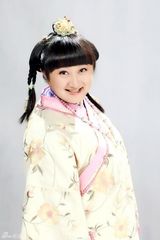 组图：臧洪娜《完美新娘》演千金小姐曝粉嫩照