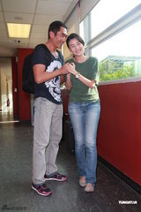 组图：蒙嘉慧坦承伊健早已求婚 希望婚礼一切从简