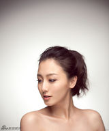 高清图：叶青清凉写真 裸妆马尾化身森林精灵