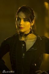 组图：《虎胆龙威5》新剧照 布鲁斯威猛依旧