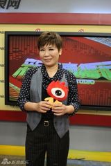 组图：黄小琥做客嘉聊新专辑