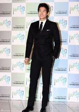 组图：韩国演员李千熙婚礼 众多演员明星出席