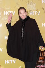 组图：香港电视办圣诞派对 王维基招揽亚视弃将