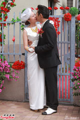 组图：杜德伟大婚与新娘热吻   梁朝伟领衔伴郎团