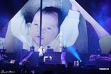 组图：张智霖个唱动情流泪 郭富城张柏芝助阵 