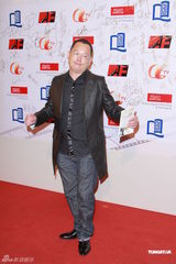 组图：大学生影视奖录制 廖启智姜大卫林一峰助阵