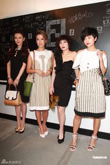 组图：诸葛梓岐大婚将请陈法拉 徐濠萦赞谢霆锋厨艺