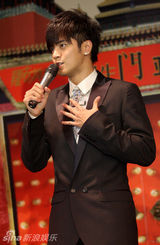 幻灯图：罗志祥揭秘新专辑 自嘲是男版LADYGAGA