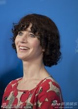 高清图：《未来》发布会 导演米兰达获两帅护花