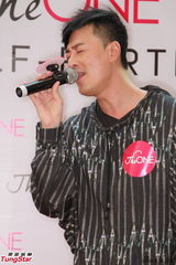 组图：林峰生日望愿成视帝 刘銮雄家人亲自捧场