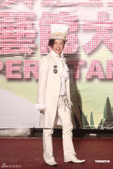 组图：日韩艺人齐登小巨蛋 张小燕庾澄庆造型大PK