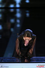 组图：杨千嬅凭《春娇与志明》获最佳女主角