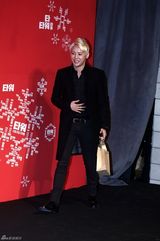 高清组图：韩片《巨塔》VIP首映举行群星捧场