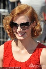 高清组图：电影《生命之树》发布会 皮特白衣翩翩