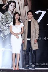 高清组图：金素妍朱镇模新片《咖啡》媒体首映会