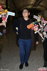 组图：何超盈何超琼赴法参加林建岳女儿婚礼